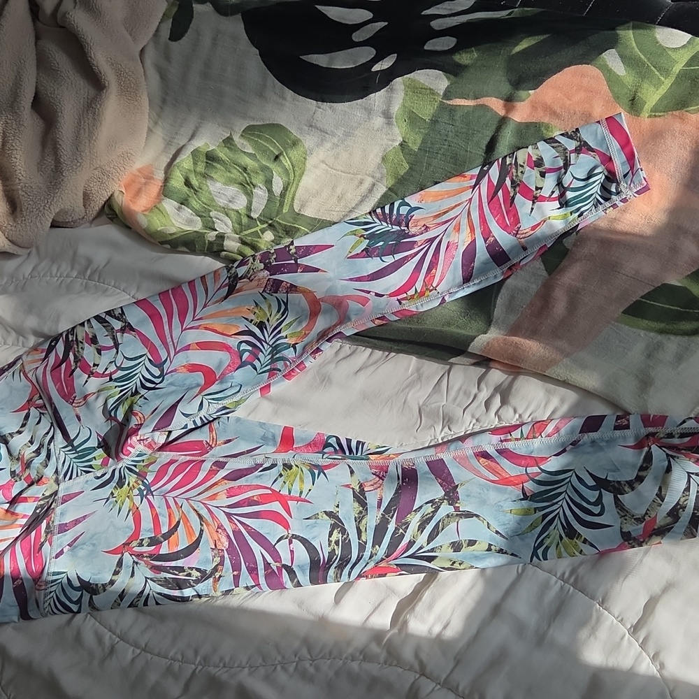 Playground Tropical Leaf Print Leggings Medium With Pocket